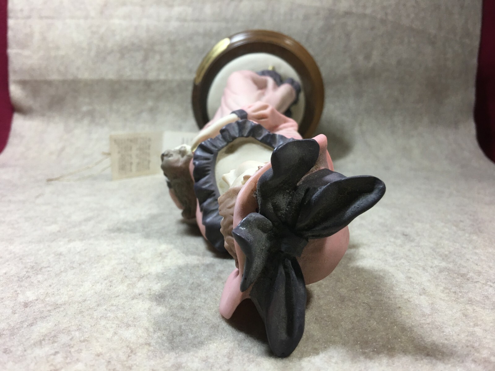 Vintage L’Arte Nel Mondo Figurines Lady with Dog Capodimonte Italy