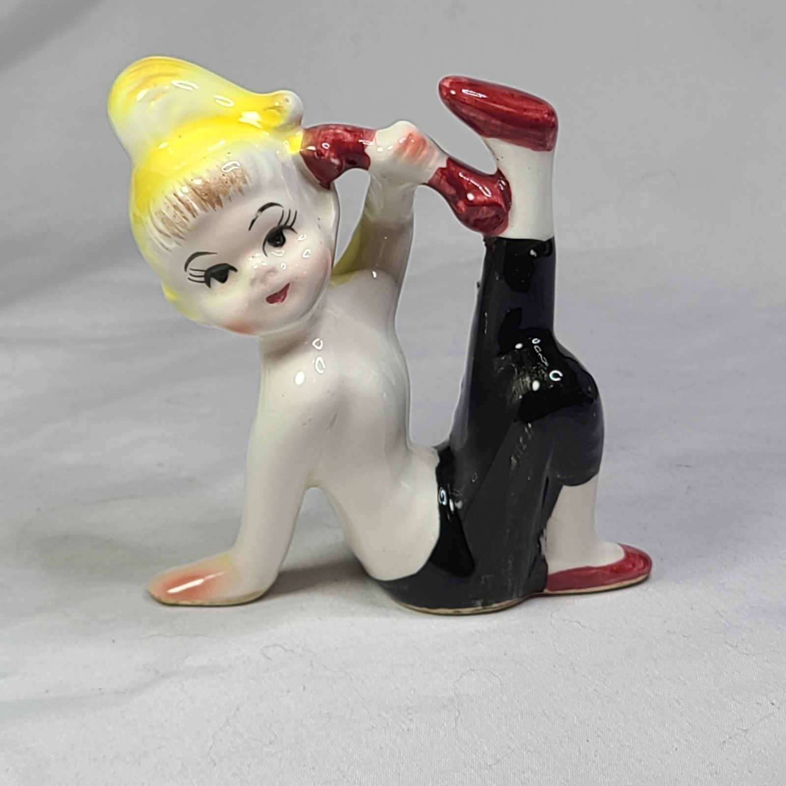 MCM Figurine 50’s Blonde Girl Talking on Red Phone Kitsch Japan Straight Leg