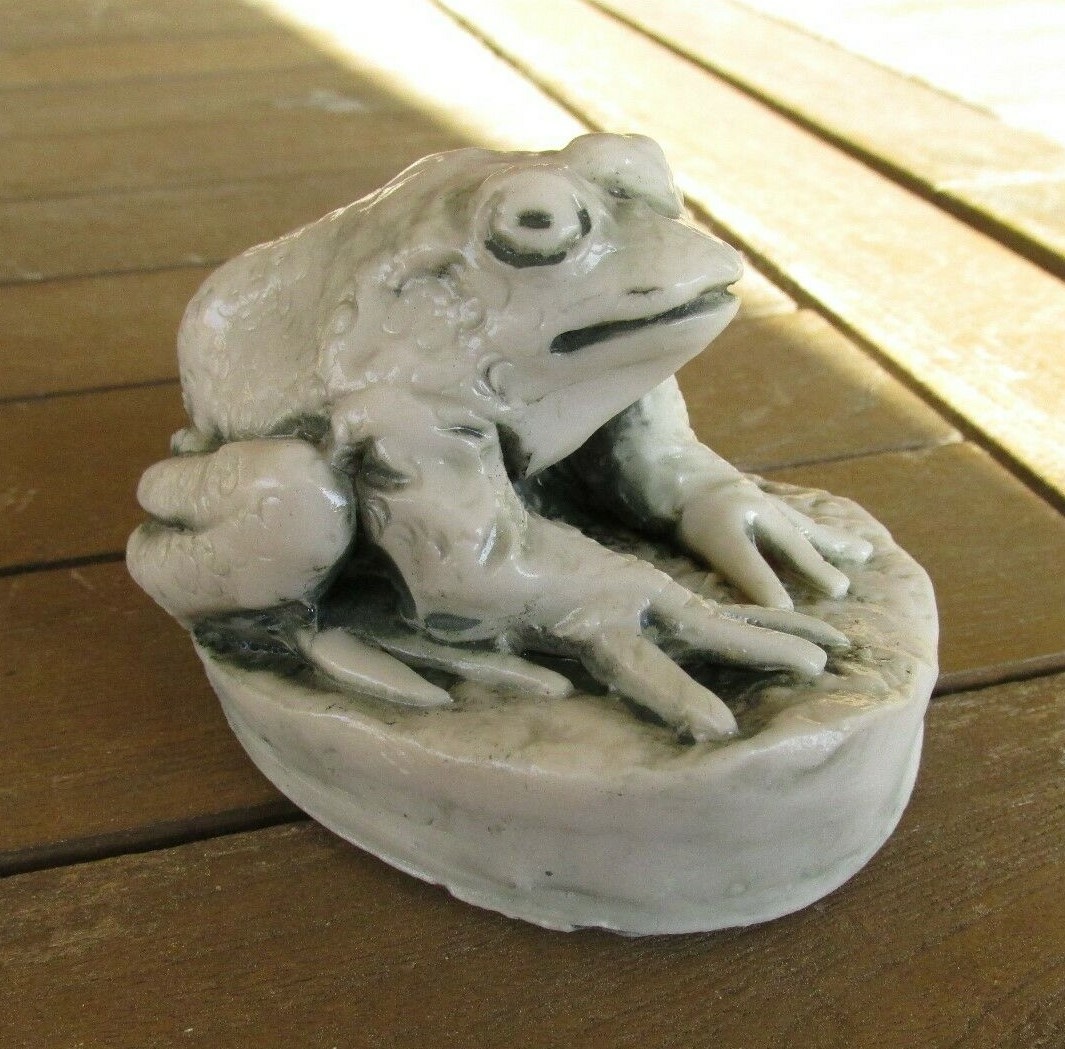 Vintage Georgia Carved Marble BudweisER Frog ER 205 / 3000 Limited Edition