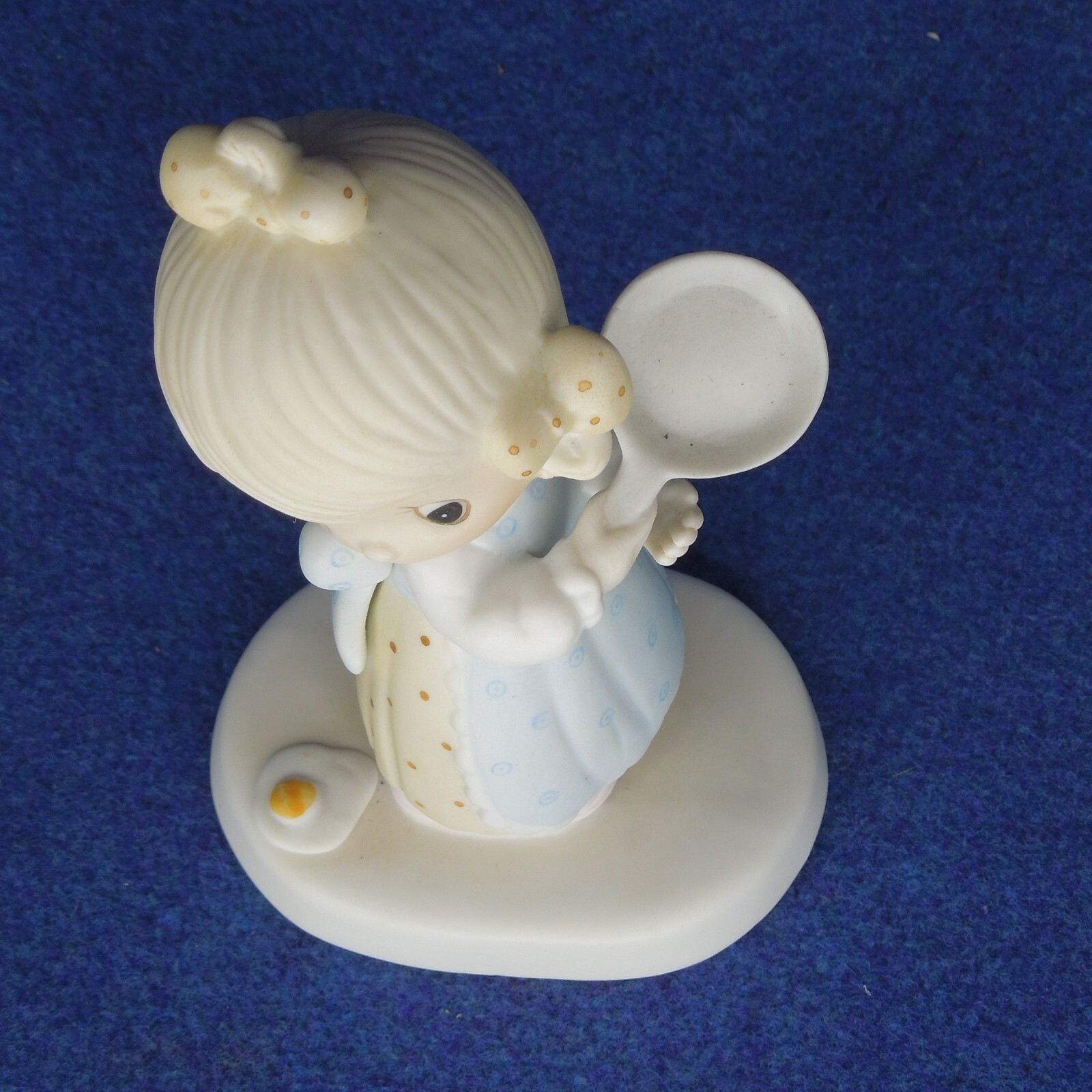 Precious Moments “EGGS OVER EASY” E-3118 NO Mark – B2