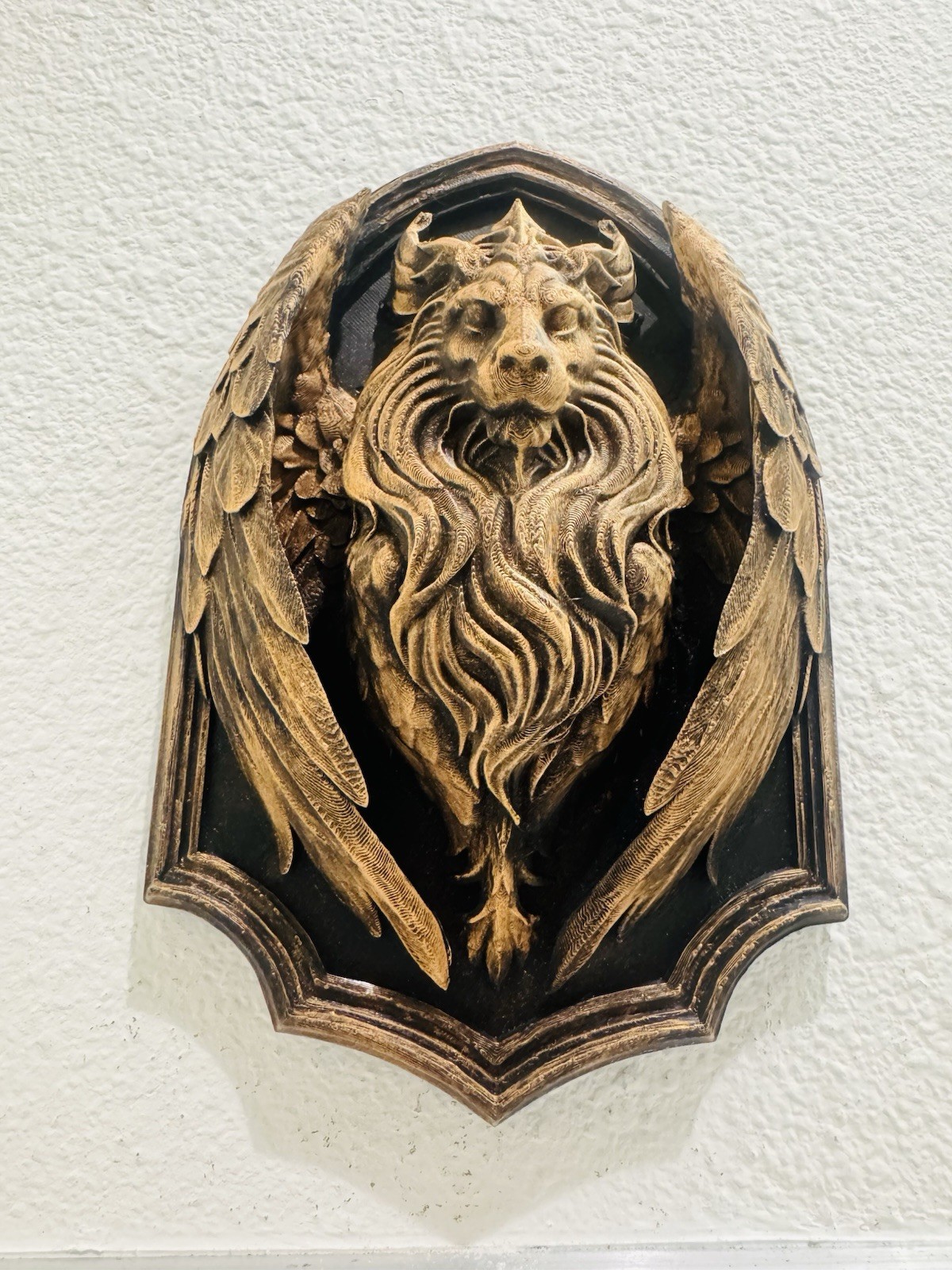 Gothic Griffin 9” Wall Mount Fantasy Wall Art Mythical Creature Home Decor