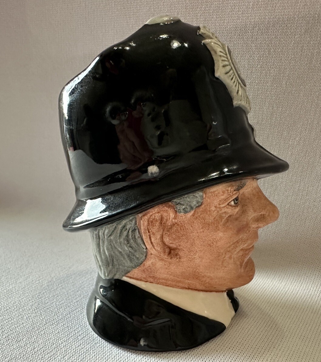 Royal Doulton The London Bobby 4″ Toby Jug Mug D6762 1985 England
