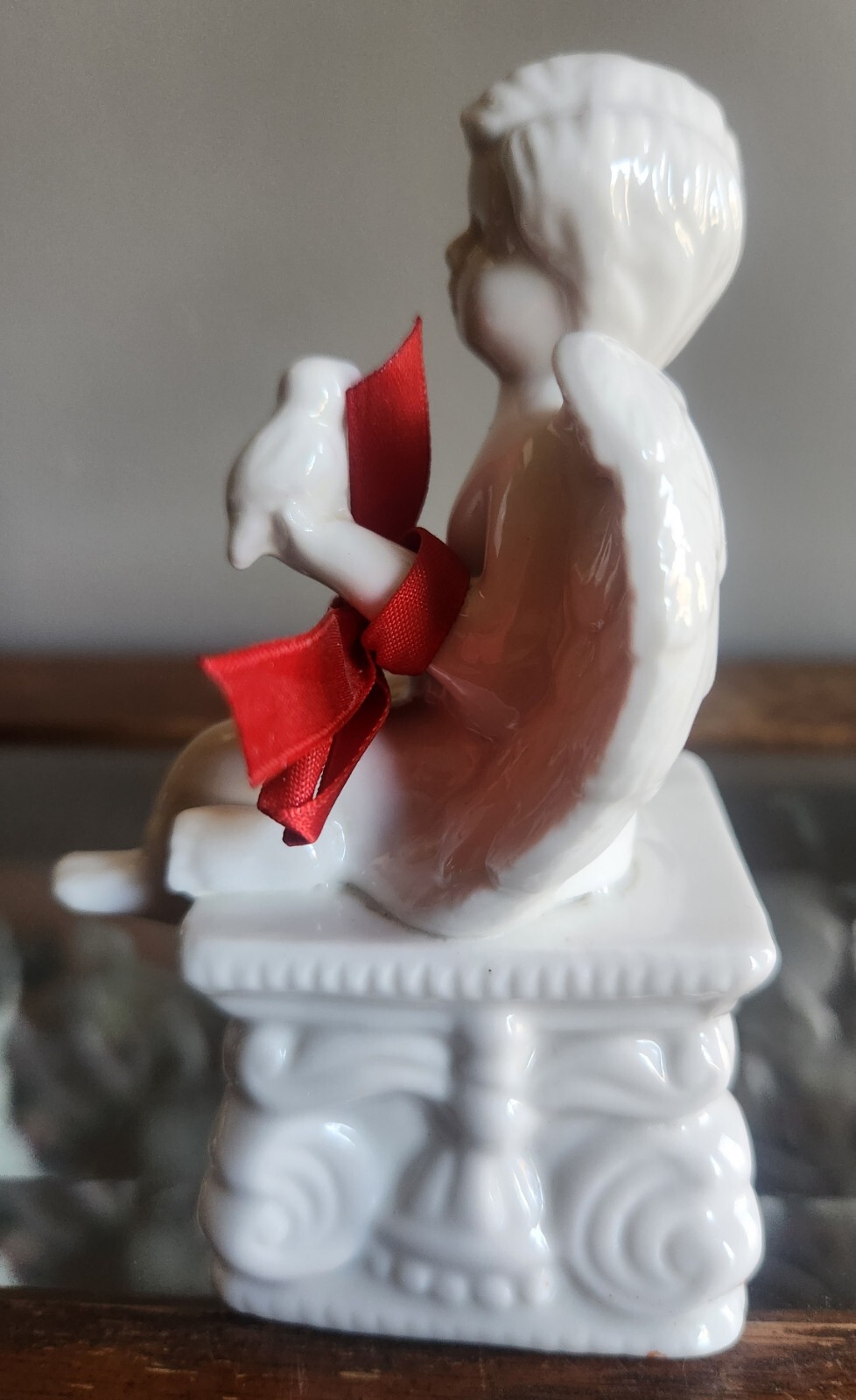 White Ceramic Cherub Angel Boy Figure Sitting On A Colum • 5″ Tall