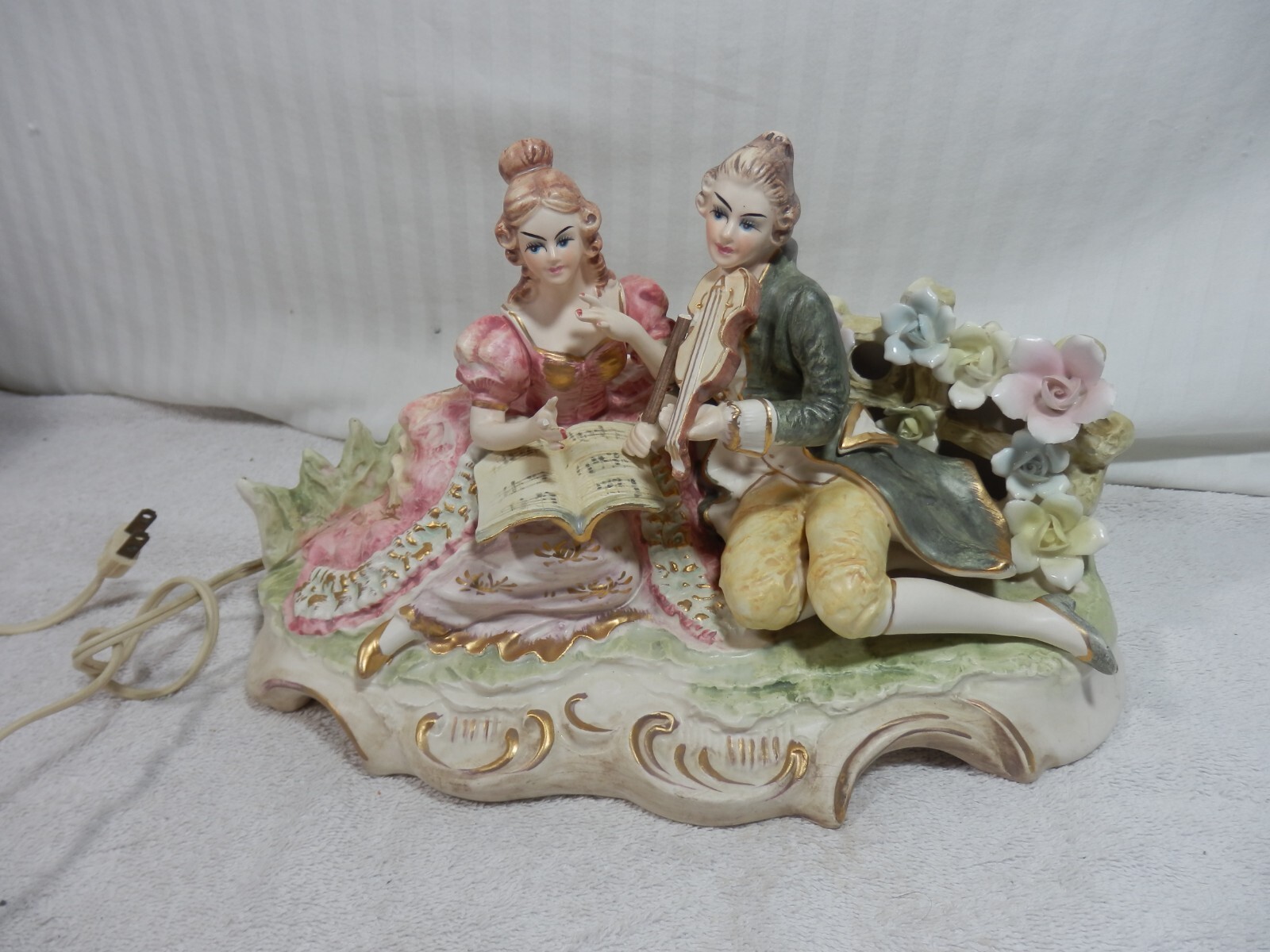 Lenwile Ardalt Couple Bisque/Porcelain Figurine Lighted Lamp Music Box