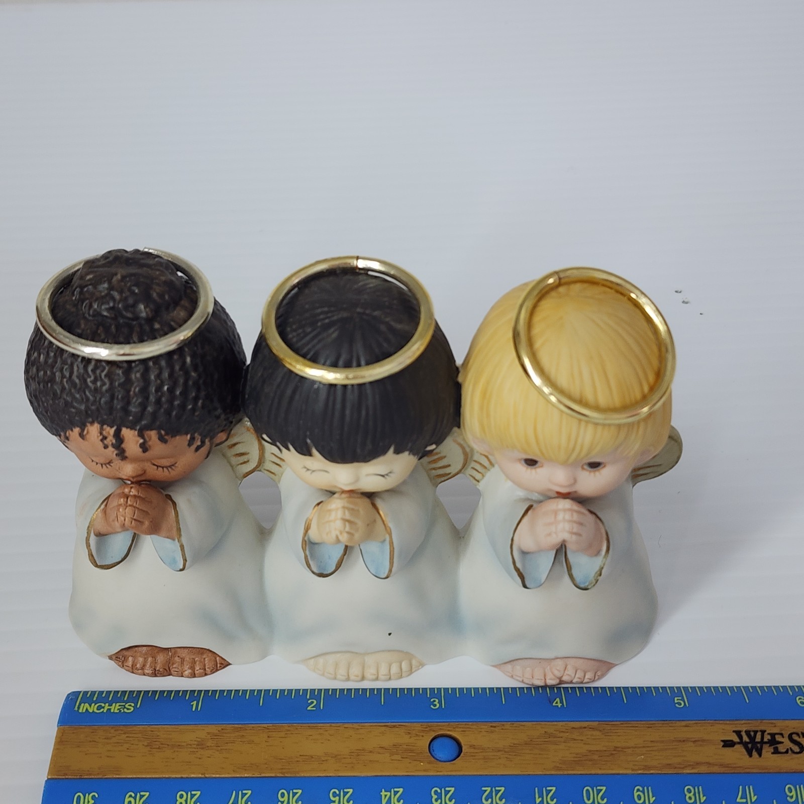 80s VTG Hallmark Multiracial 4″ Angels Praying God’s Children Ceramic Figurine