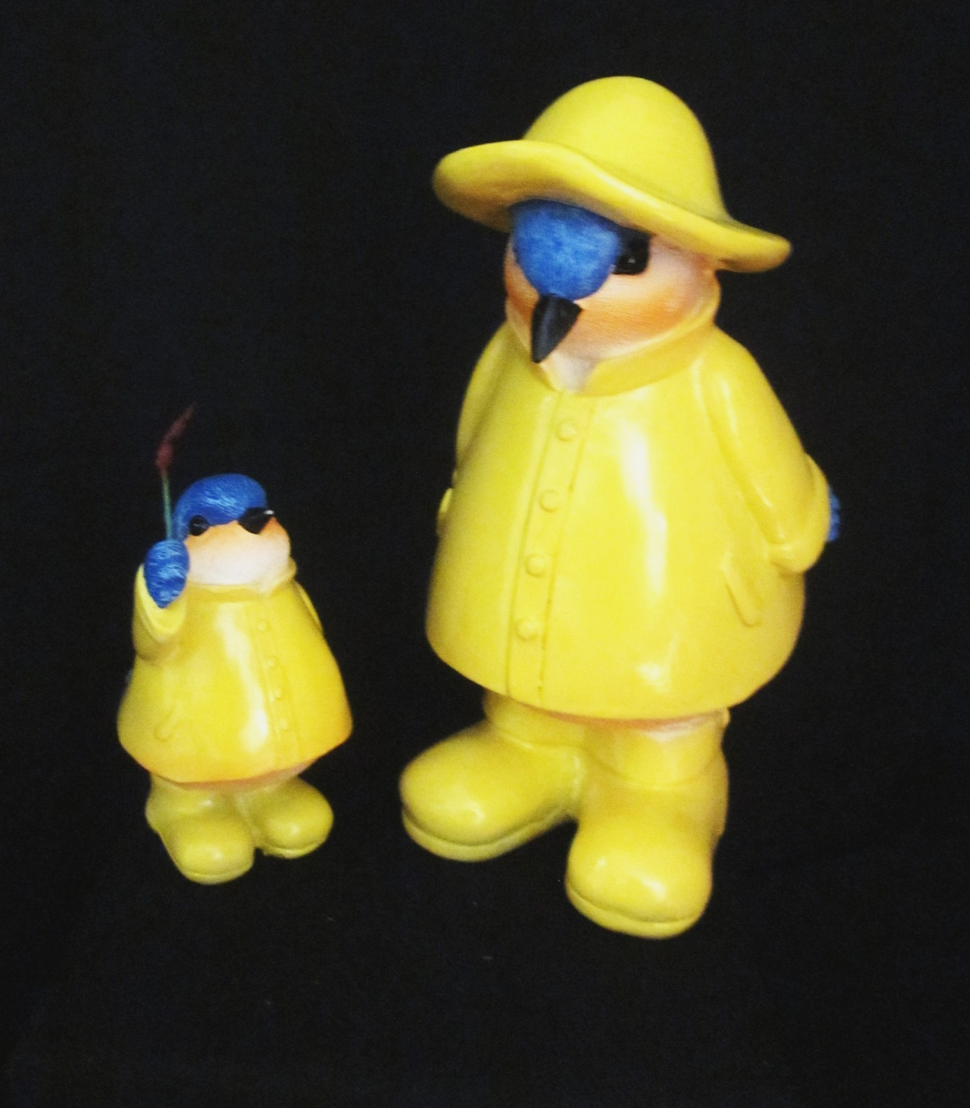 2 Bluebirds in Yellow Raincoats & Boots Mom 7″x4″ Baby 3 1/2″ x 2 1/2″ Figurines