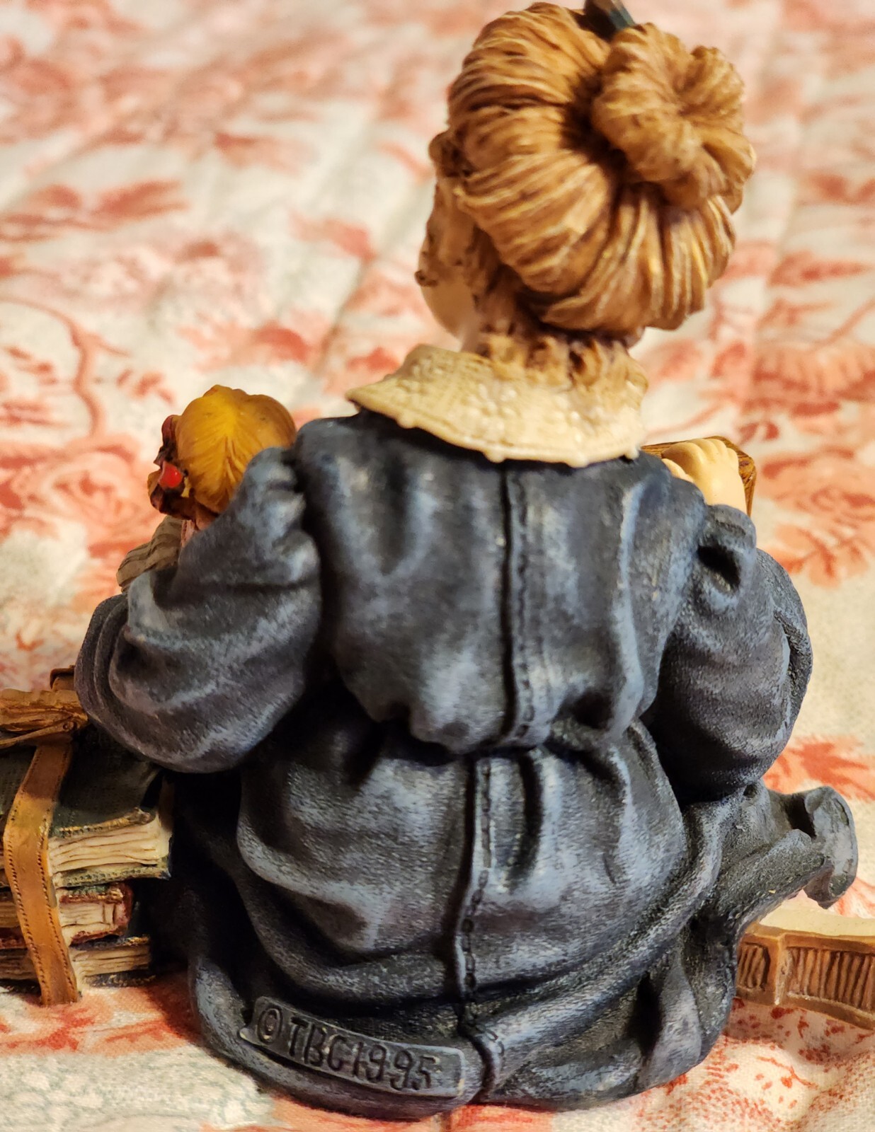 Boyds Yesterdays Child Dollstone Michelle with Daisy – Reading is Fun 1996. 