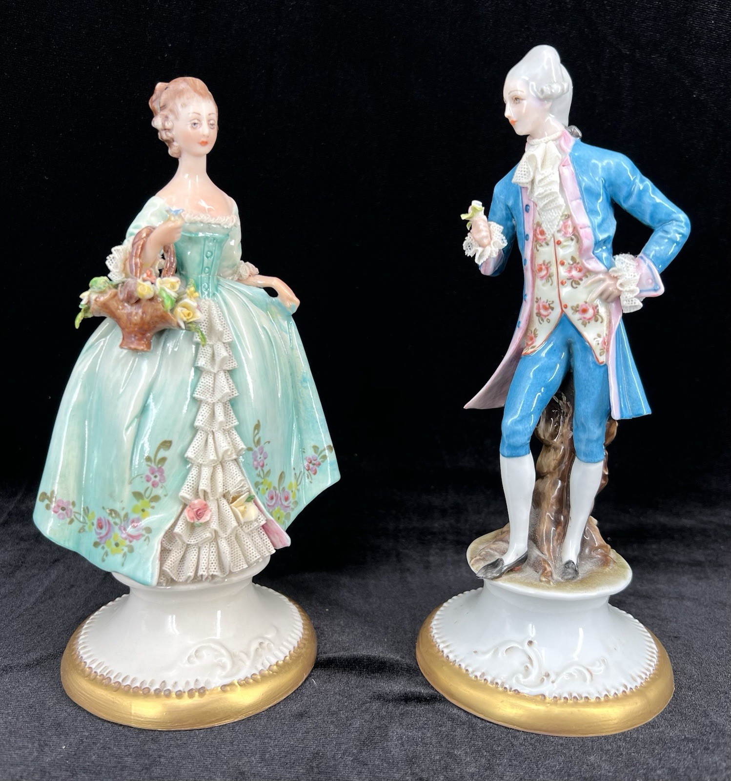 Italian Capodimonte Porcelain Dresden Lace Courting Couple – Perfect Condition