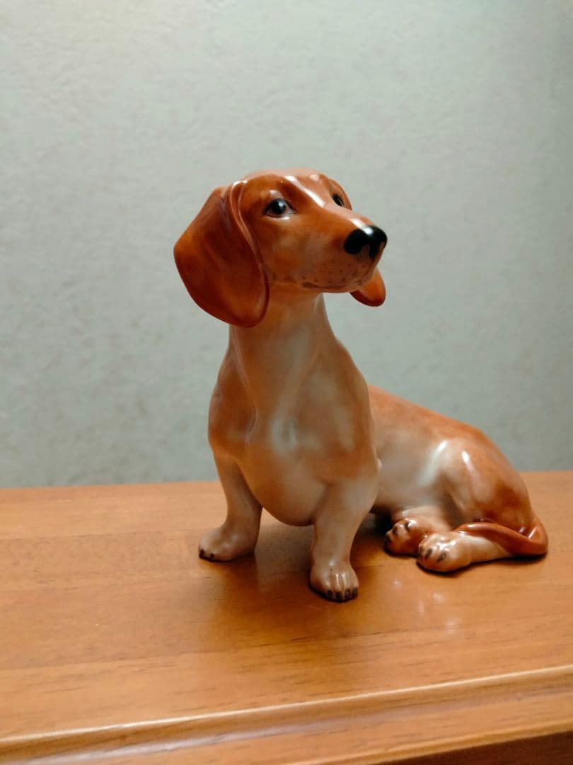 Good Condition Augarten Figurine Dachshund Lladro
