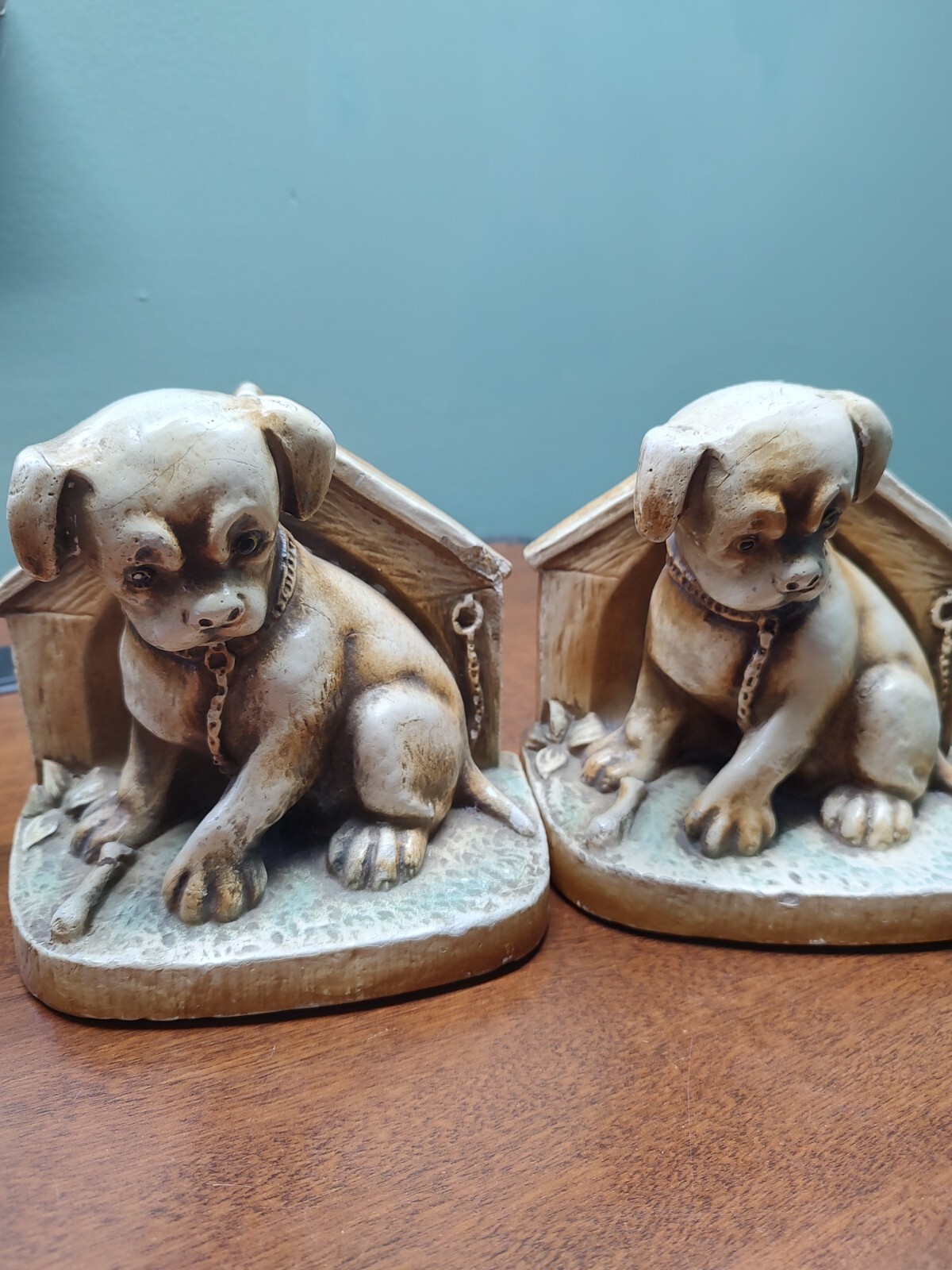 Vintage Bulldog Bookends Plaster or Chalkware Dog 5-1/2″ tall Very Heavy