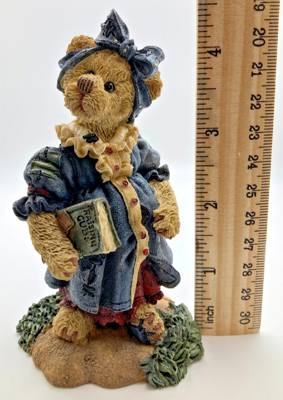 1993 Boyds Bears Figurine Pregnant Momma Bear Momma McBear Anticipation #2282