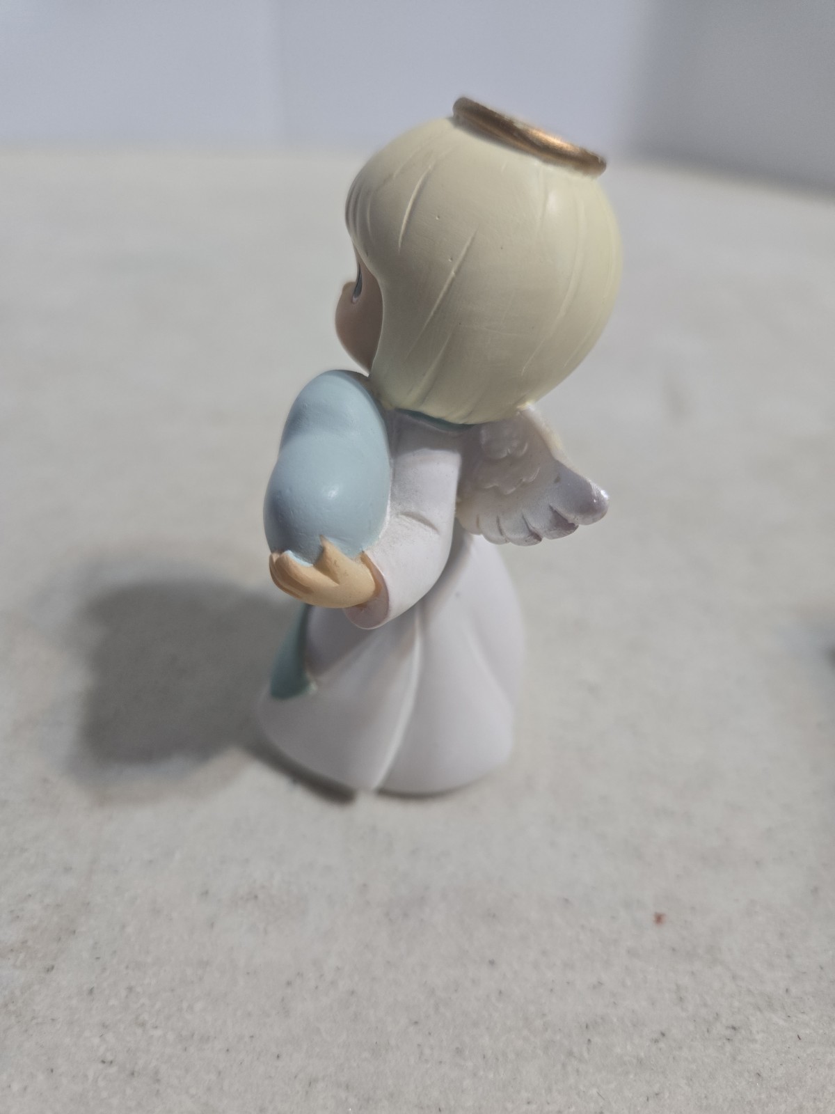 Retired 2009 Precious Moments “April” Birthday Month Girl Angel Figure