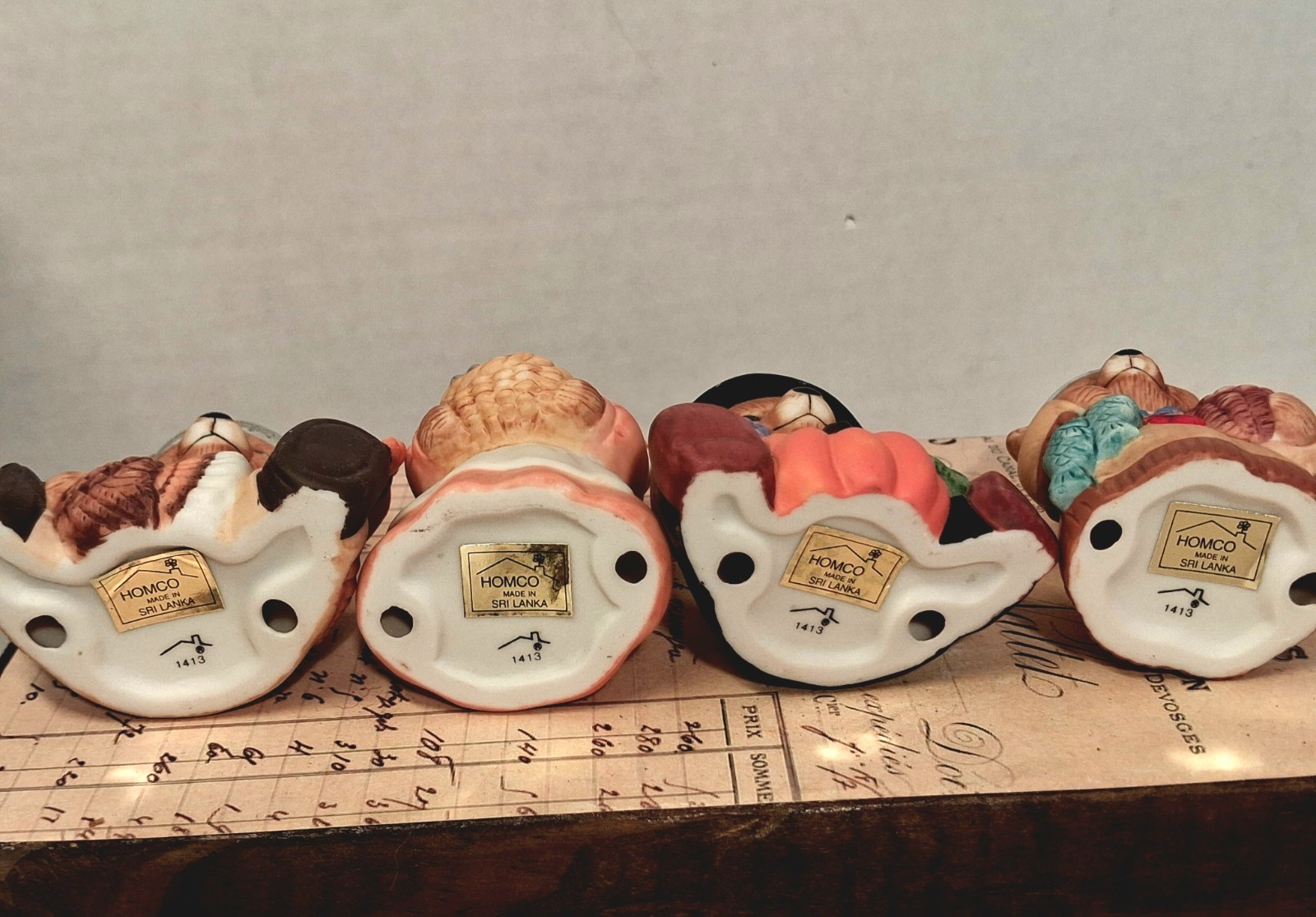 Set Of 4 Vintage Homco #1413 Thanksgiving Fall Bears Porcelain Figurines