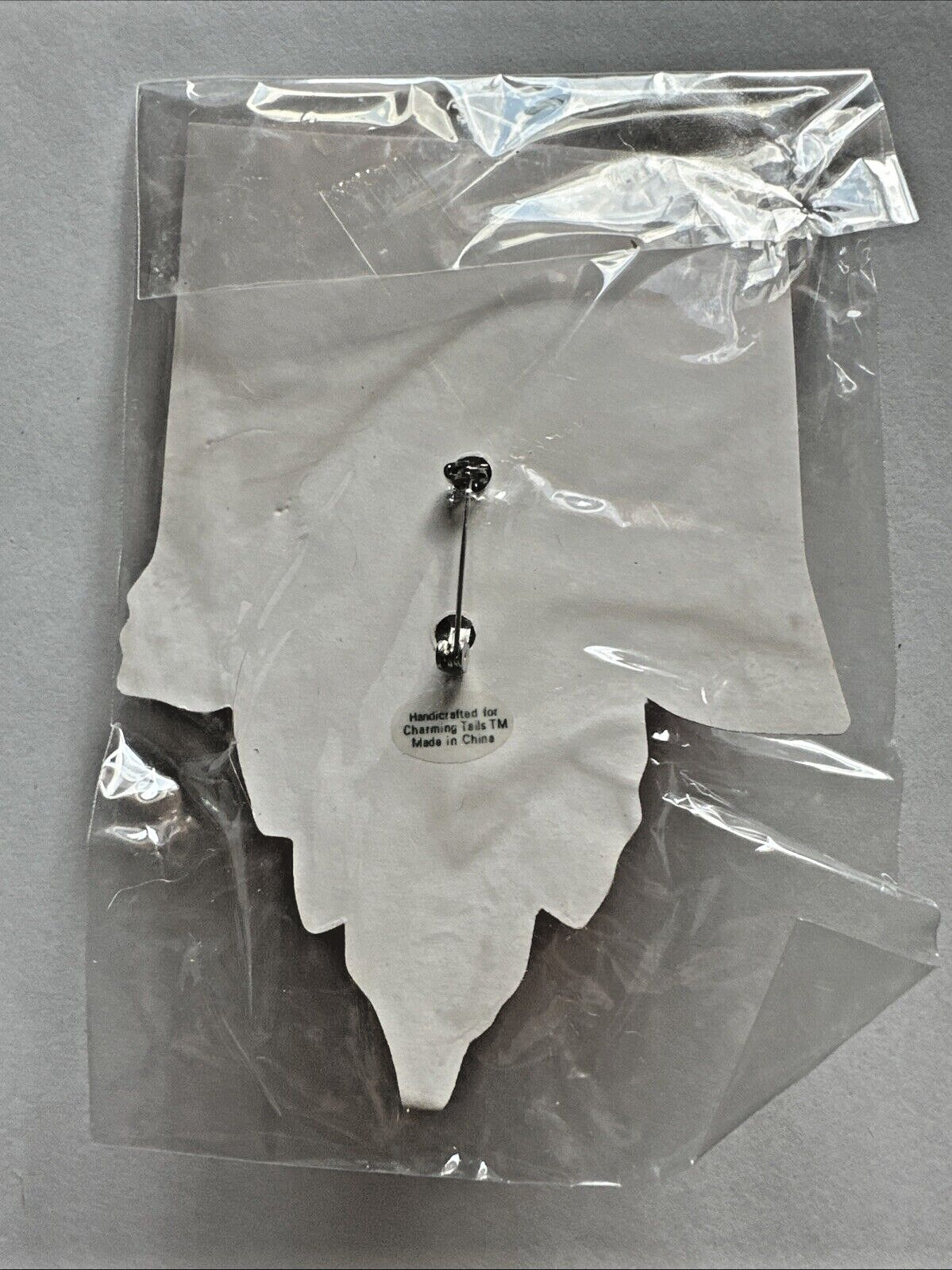 Charming Tails-Lapel Pin-Thank You-Leaf & Acorn Club-Member Exclusive Dean Griff