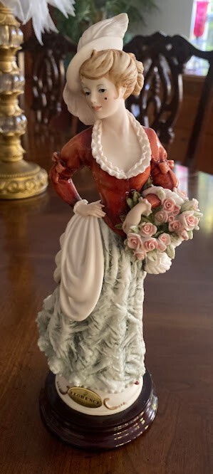 Giuseppe Armani Porcelain Florence Sculpture – Little Flower