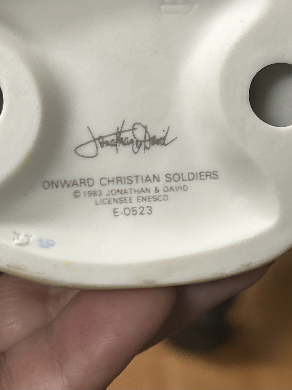 Precious Moments “Onward Christian Soldiers” 1983 E-0523 Enesco Figurine