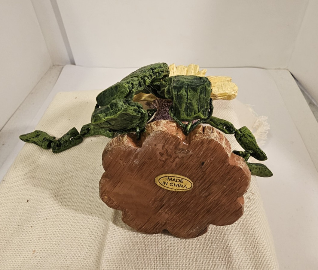 Original Set 2 Anthropomorphic Resin Sunflower & Daffodil Shelf Sitter 8″