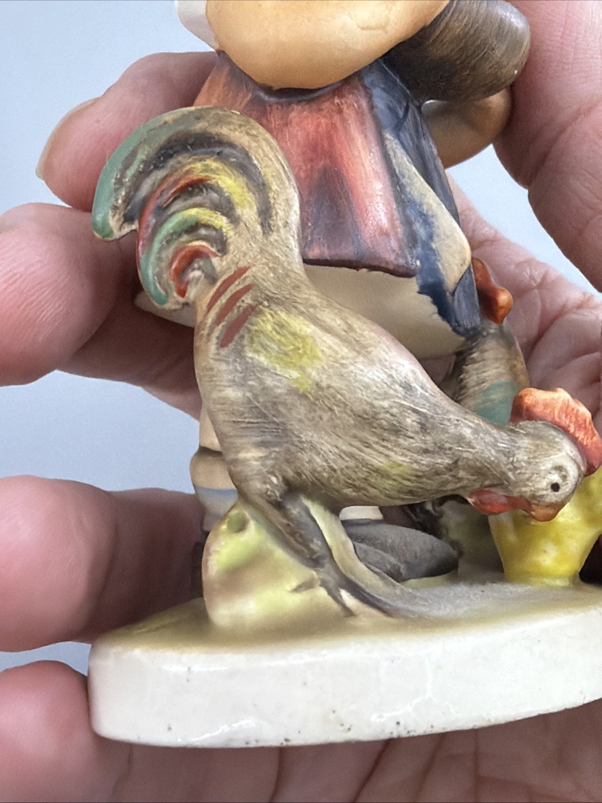 1948 Goebel Hummel Figurine – Feeding Time – 199/0 Girl Feeding Chickens Rooster