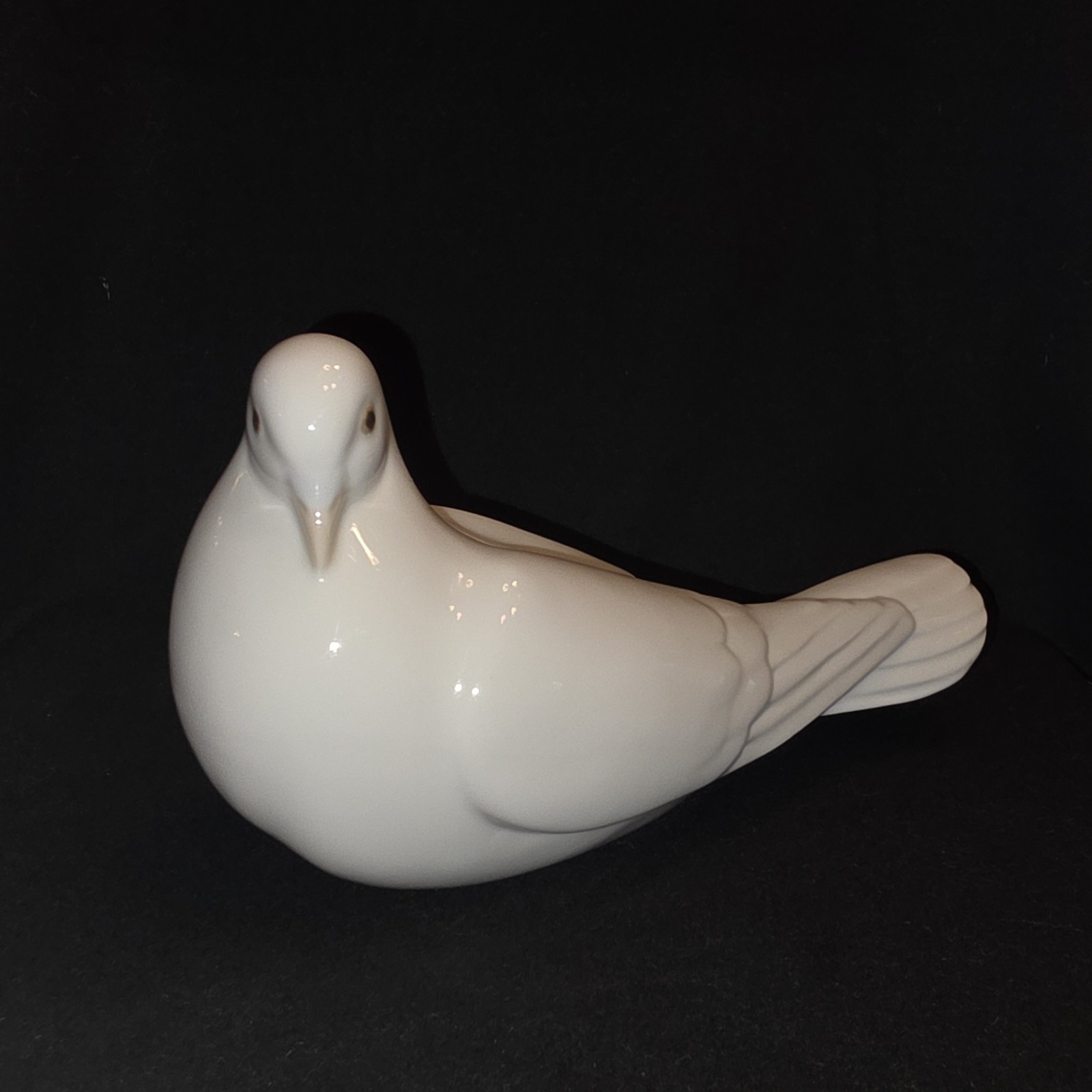 Vintage White Porcelain Dove NAO by Lladro Daisa Spain 1983
