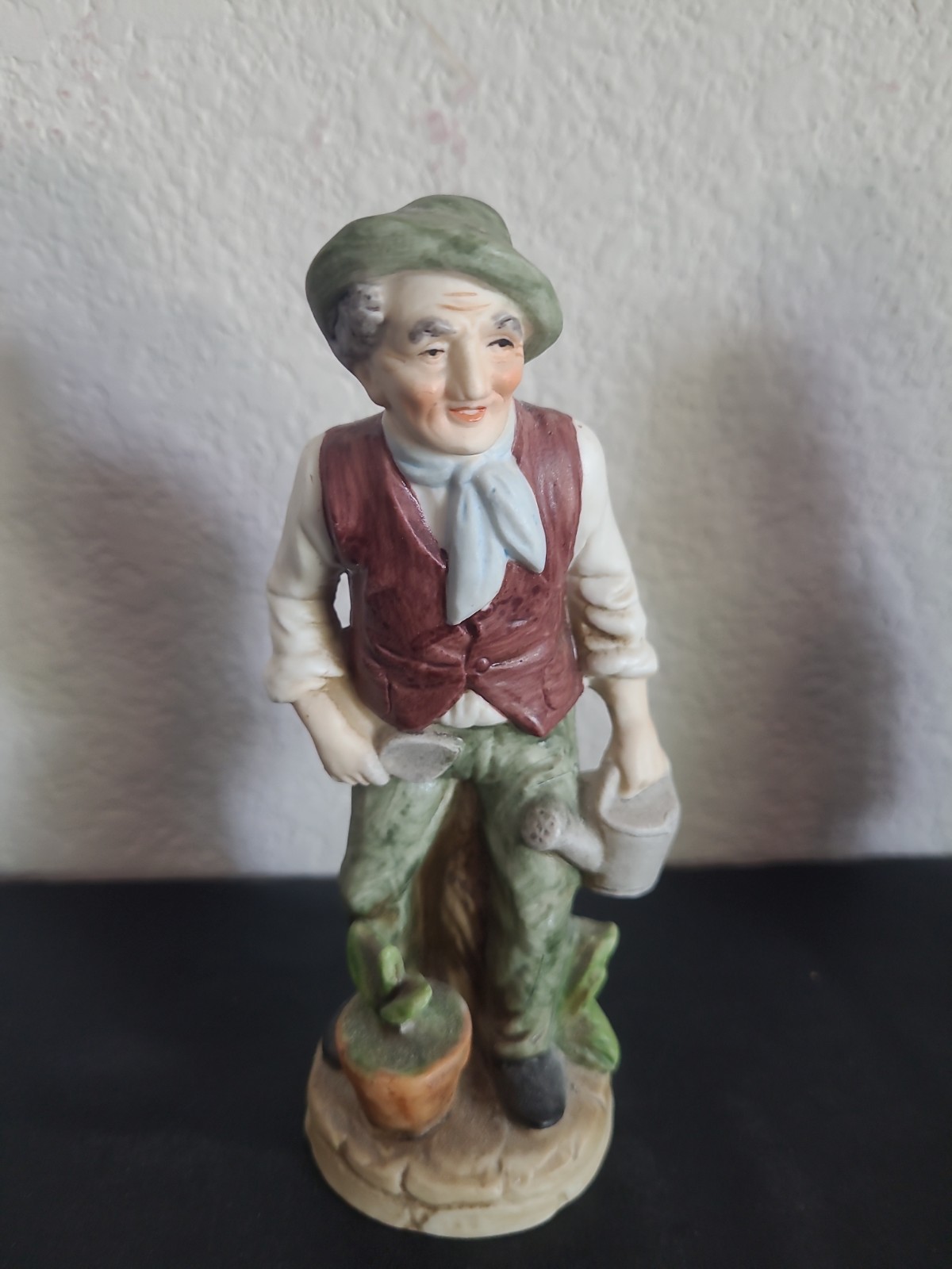 2 PC SET ARDCO FINE QUALITY DALLAS COUPLE FIGURINES # C-2704 – 5.5 inch