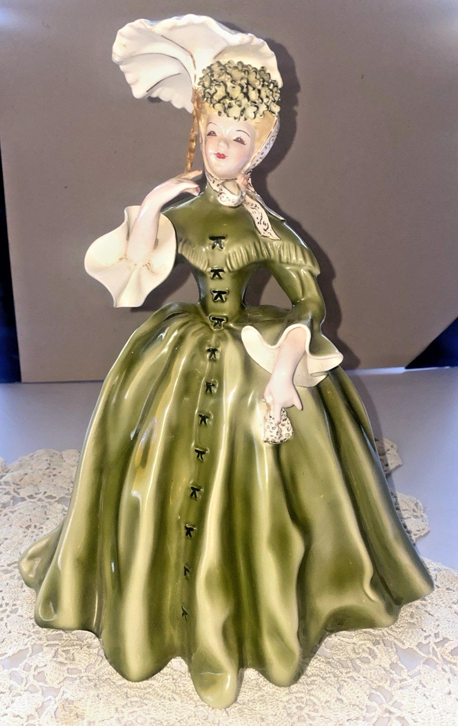 FLORENCE CERAMICS VIVIANE LADY with PARASOL VICTORIAN DRESS 50’s VINTAGE SIGNED