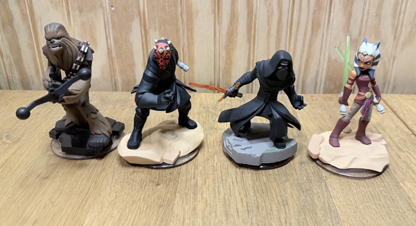 Disney Infinity 3.0 Star Wars Lot – Chewbacca Kylo Ren Darth Maul Ahsoka Tano
