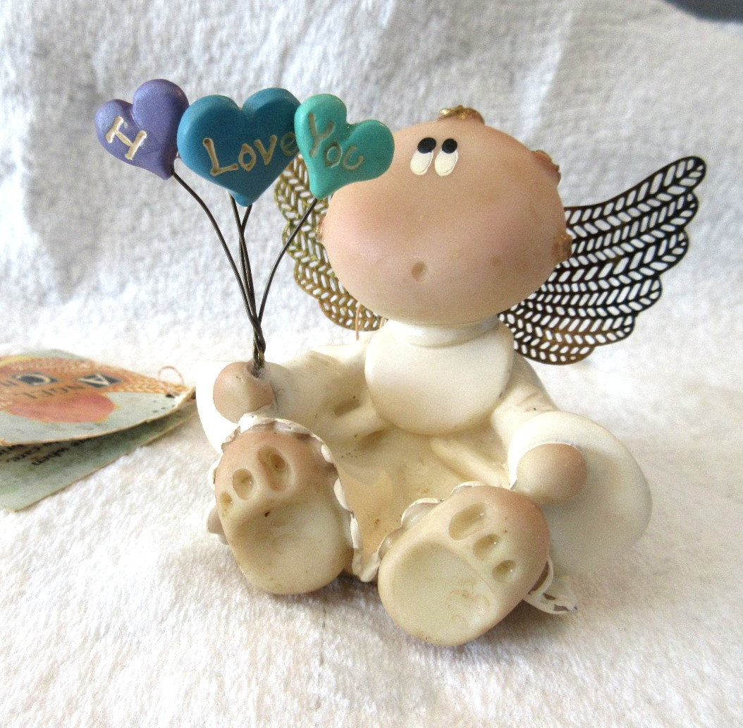 2001 Kirk’s critters, Angel cheeks figurine, I Love You, Balloons, 2.5″