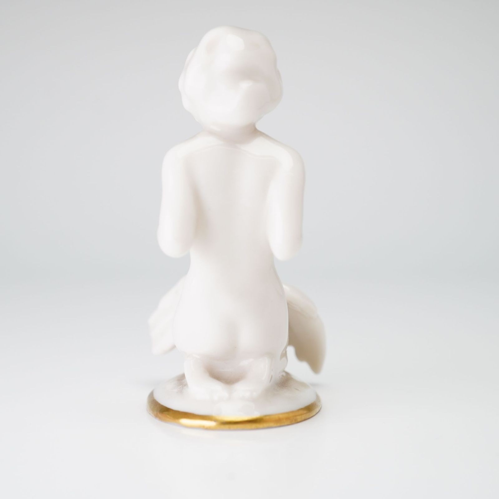 Hutschenreuther Selb Art Deco Porcelain Nude Woman with Bird – Lot 132