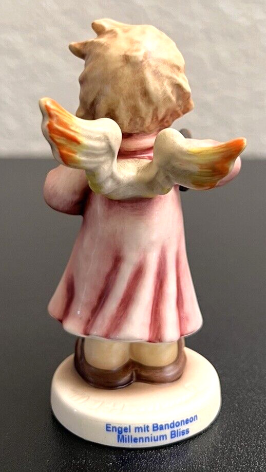 Hummel # 1636 Hum 2096/H “Millennium Bliss” Annual Angel 2000 New!