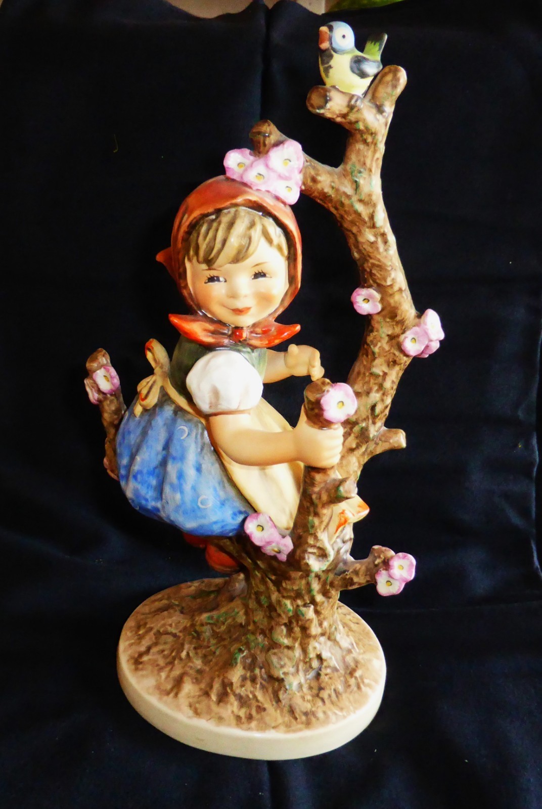 Apple Tree Boy & Girl 10 1/2″