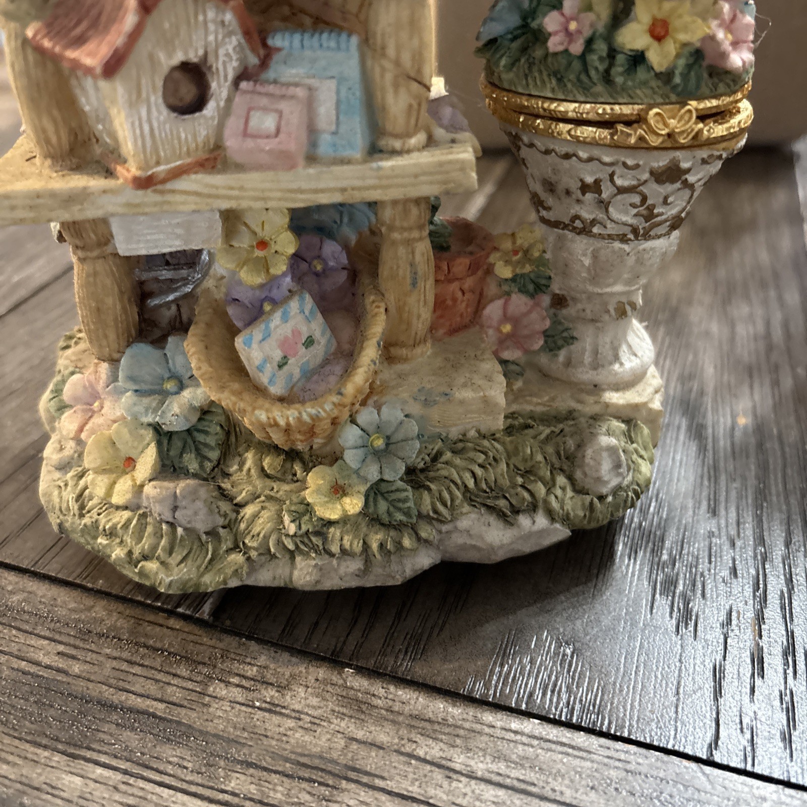 Vintage Resin Musical Birdhouse Garden Scene Figurine. 6” Tall X 5” Wide