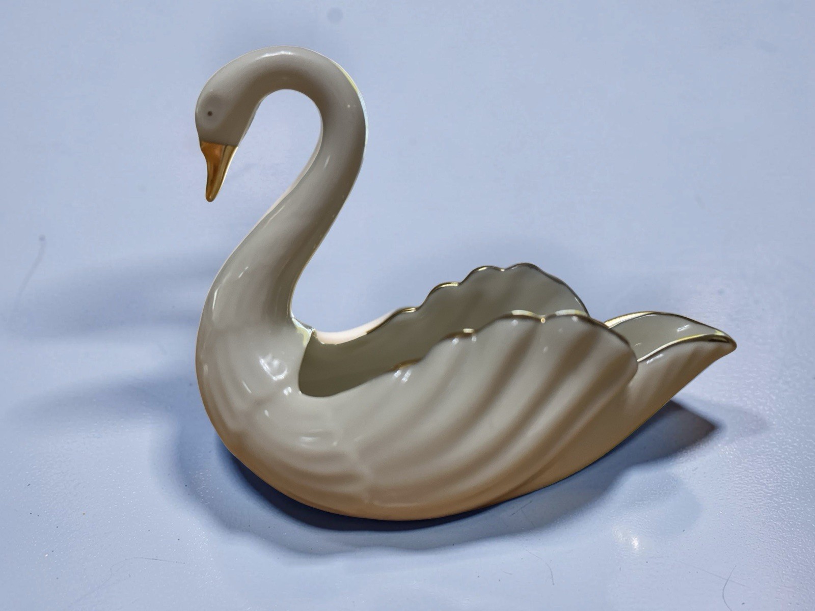 Vintage Lenox Porcelain Swan Small 24k Gold Trim Wedding Place Card Holder