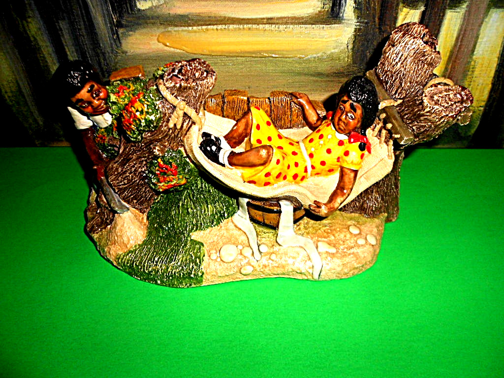 Naturecraft Figurine “LITTLE HORROR” HandPainted Stonecrafted Congleton England