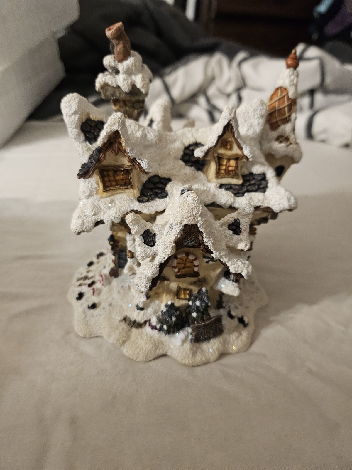 Boyds Bearly-Built Kringles Village Hoofer Hall Reindeer Dorm Ornament Boxed