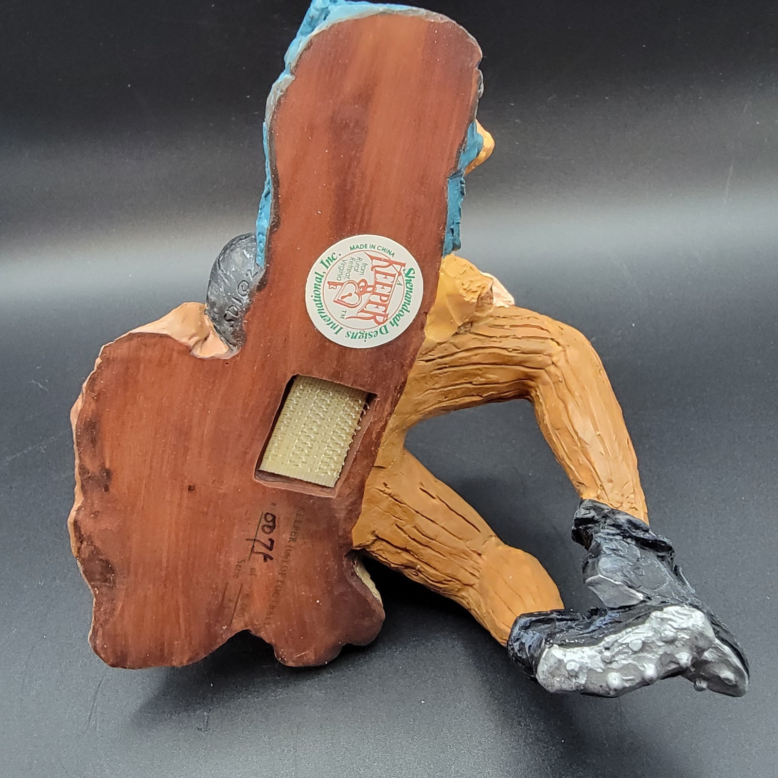 VINTAGE Collectible Figurine Shenandoah Designs “Keeper of Football” #71 of 6000