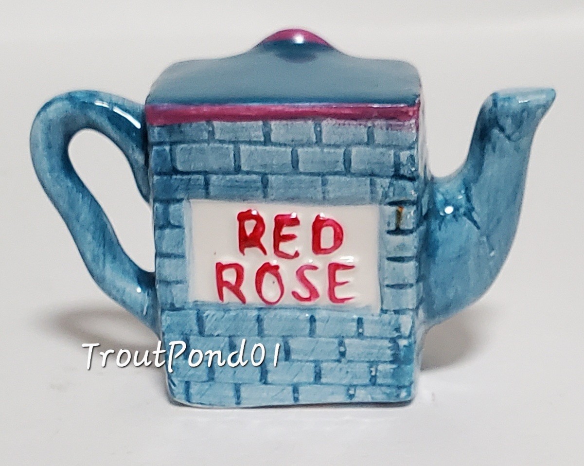 Lot 10 Red Rose Mini Ceramic Teapots Time for Tea Roseville Inventions 1996-99