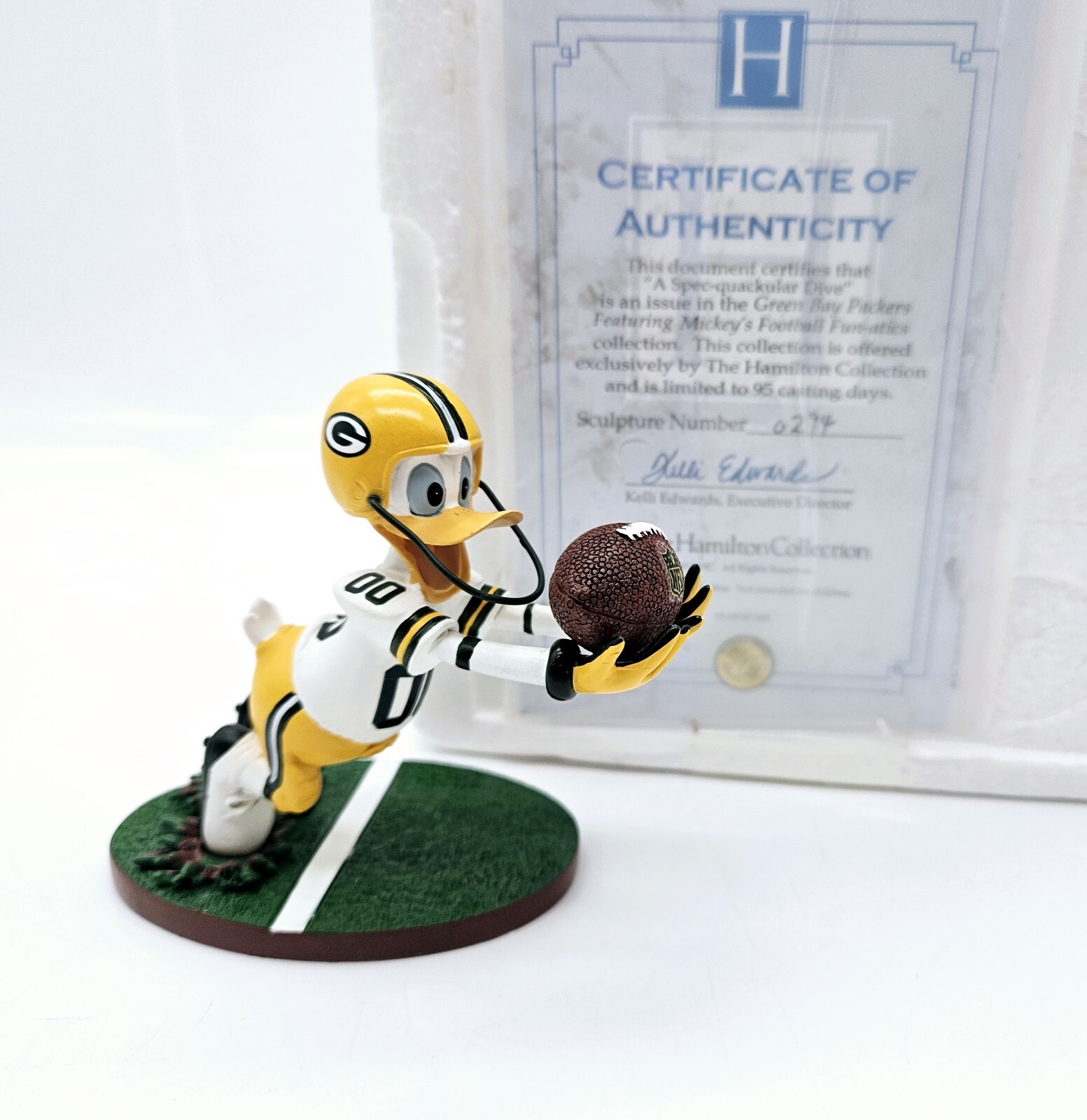 Hamilton Disney Green Bay Packers Donald Duck Figurine Spec-quackular Dive Box