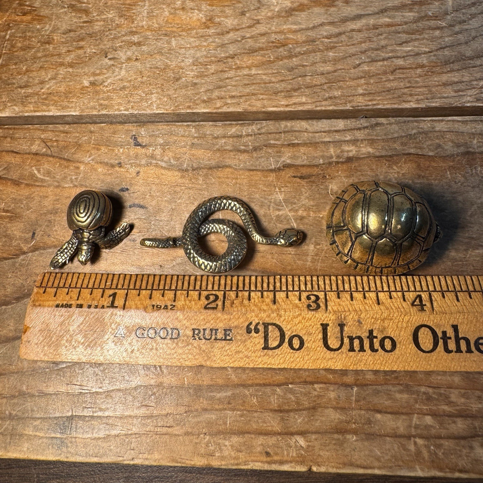 Lot Brass 5 Mini Trinket Figurine Turtle Snake Squirrel Snake Hermit Crab Animal