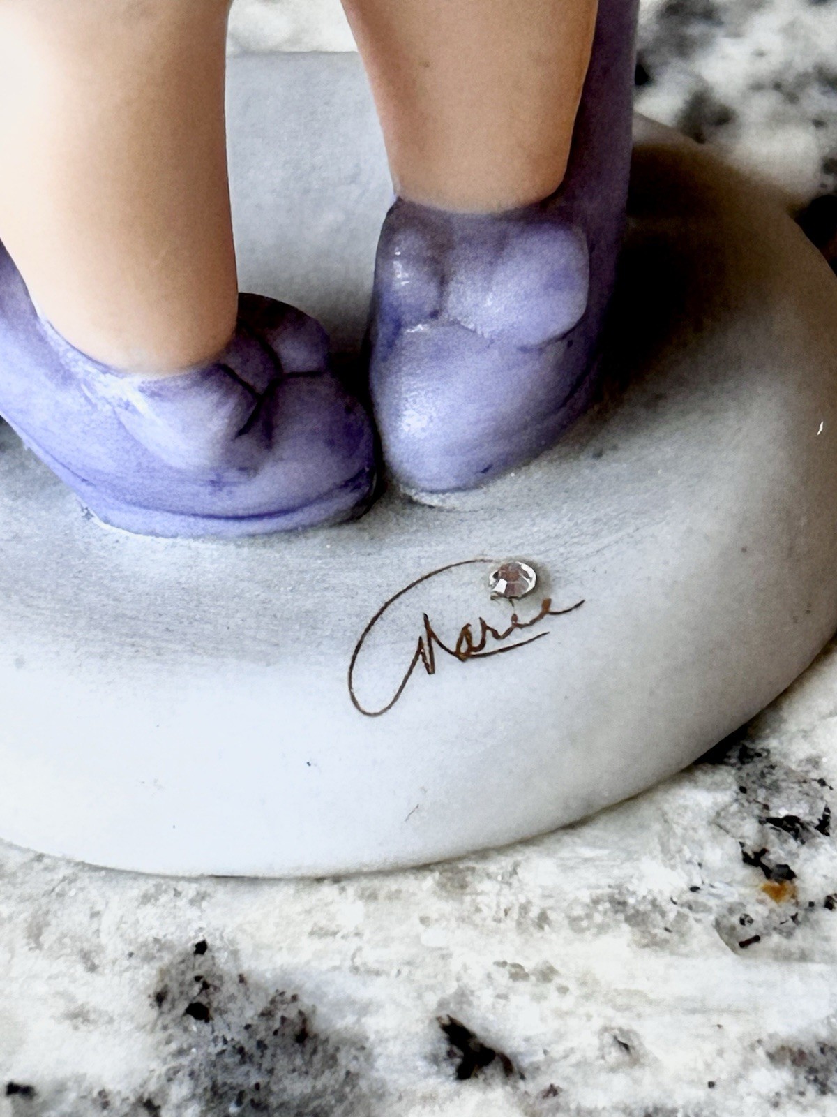 Avon Marie Osmond Little Miracles “Your Style Makes Me Smile” Figurine Dress Up