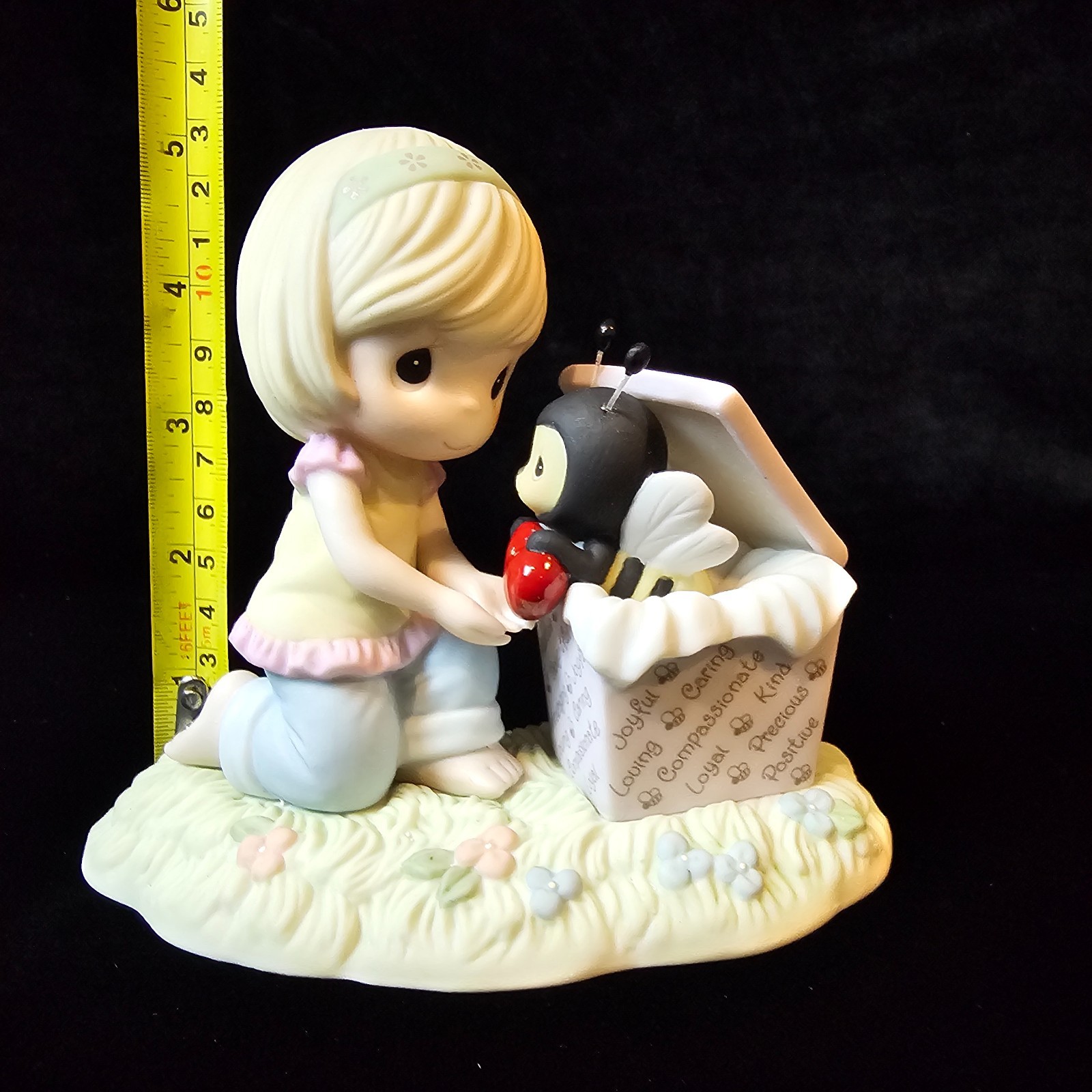 SIGNED Precious Moments “Bee The Gift of Love” Chapel Event Exclusive Bug NIB