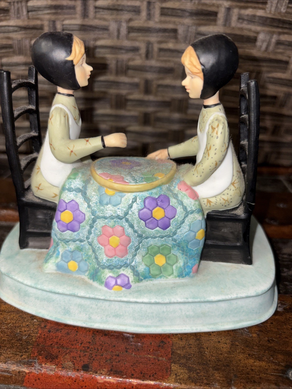 Quilting Flowers Porcelain Figurine Signed P Buckley Moss Amish 2002 Rare