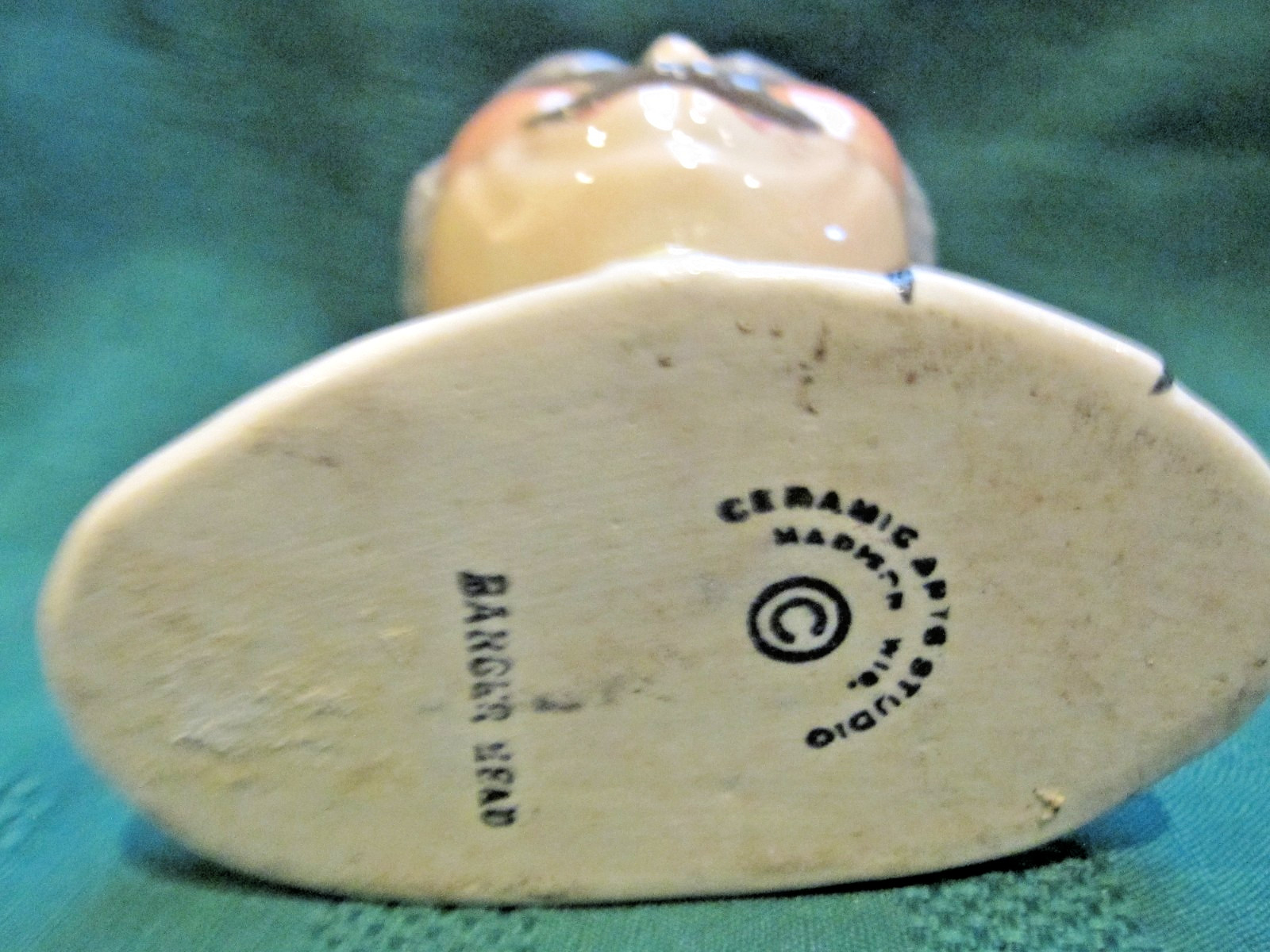 Vtg BANGER HEAD Ceramic Arts Studio Barber Shop Head Razor Blade Bank 4 3/4″