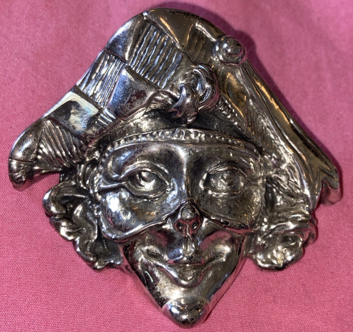 Vintage D’Argento Silver Masked Man 3 1/4 In By 2 1/2 Inch Wall Hanger As Is