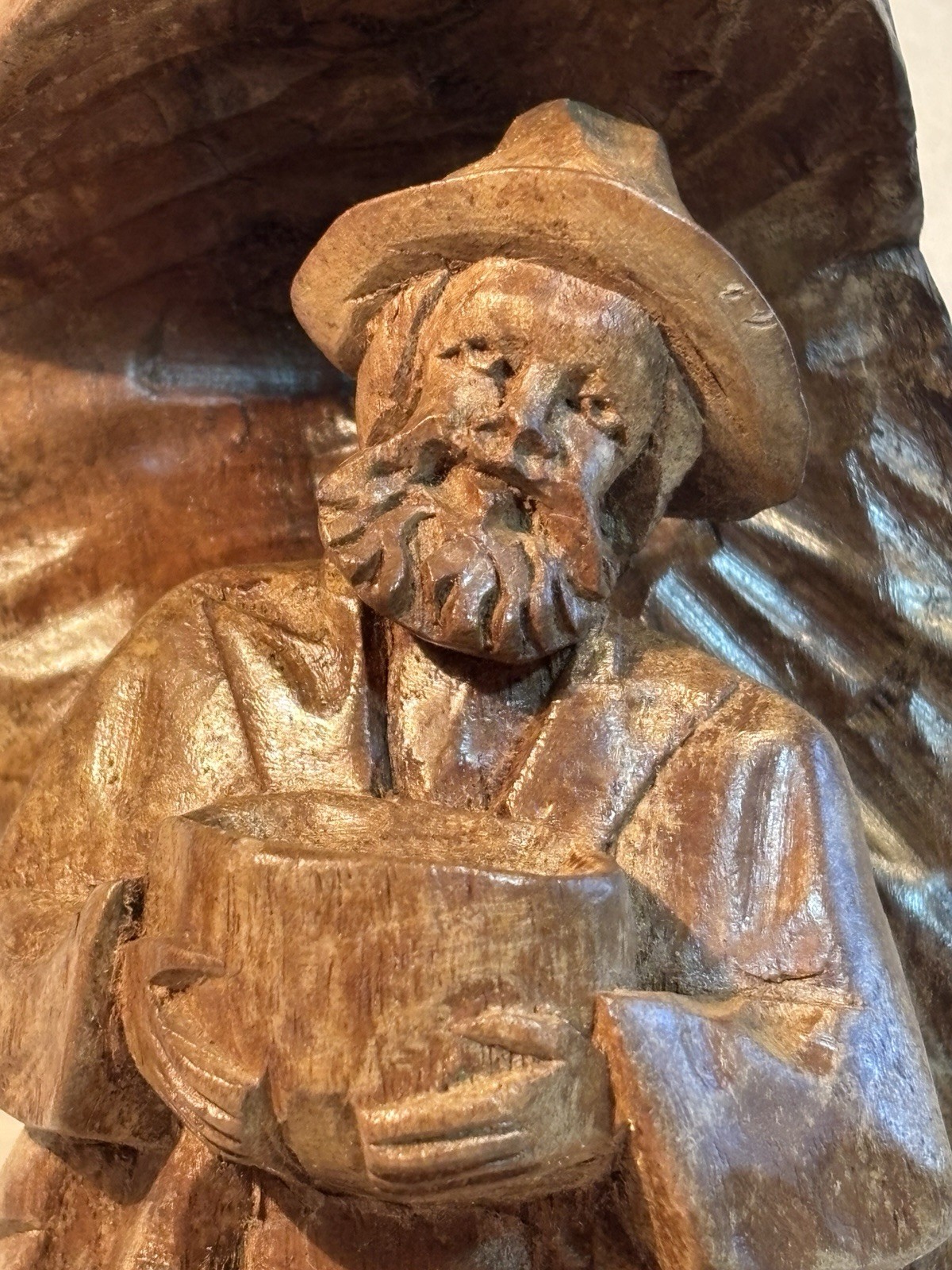 Quebec Canadian Wood Carving Of Old Man Hobo Traveler Artisan Hand-Carved