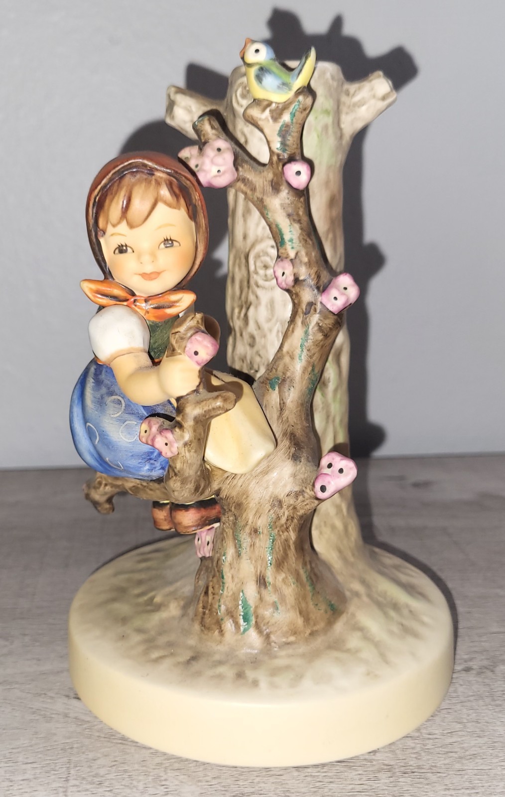 Goebel Hummel Apple Tree Girl HUM 676 Figurine Candle Holder TMK6 6.5″ Tall