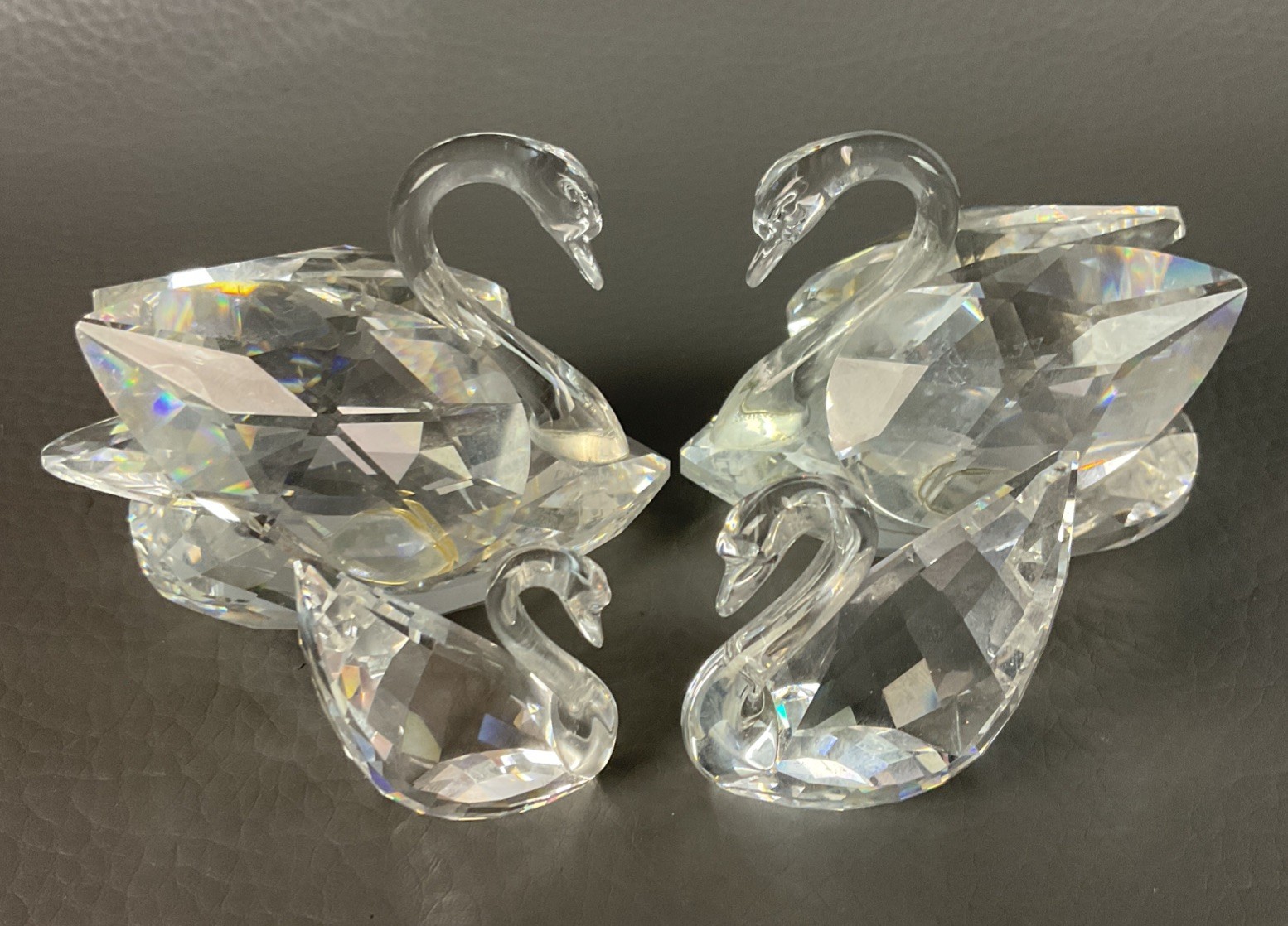 Swarovski Crystal 2 Swan & 2 Babies Set