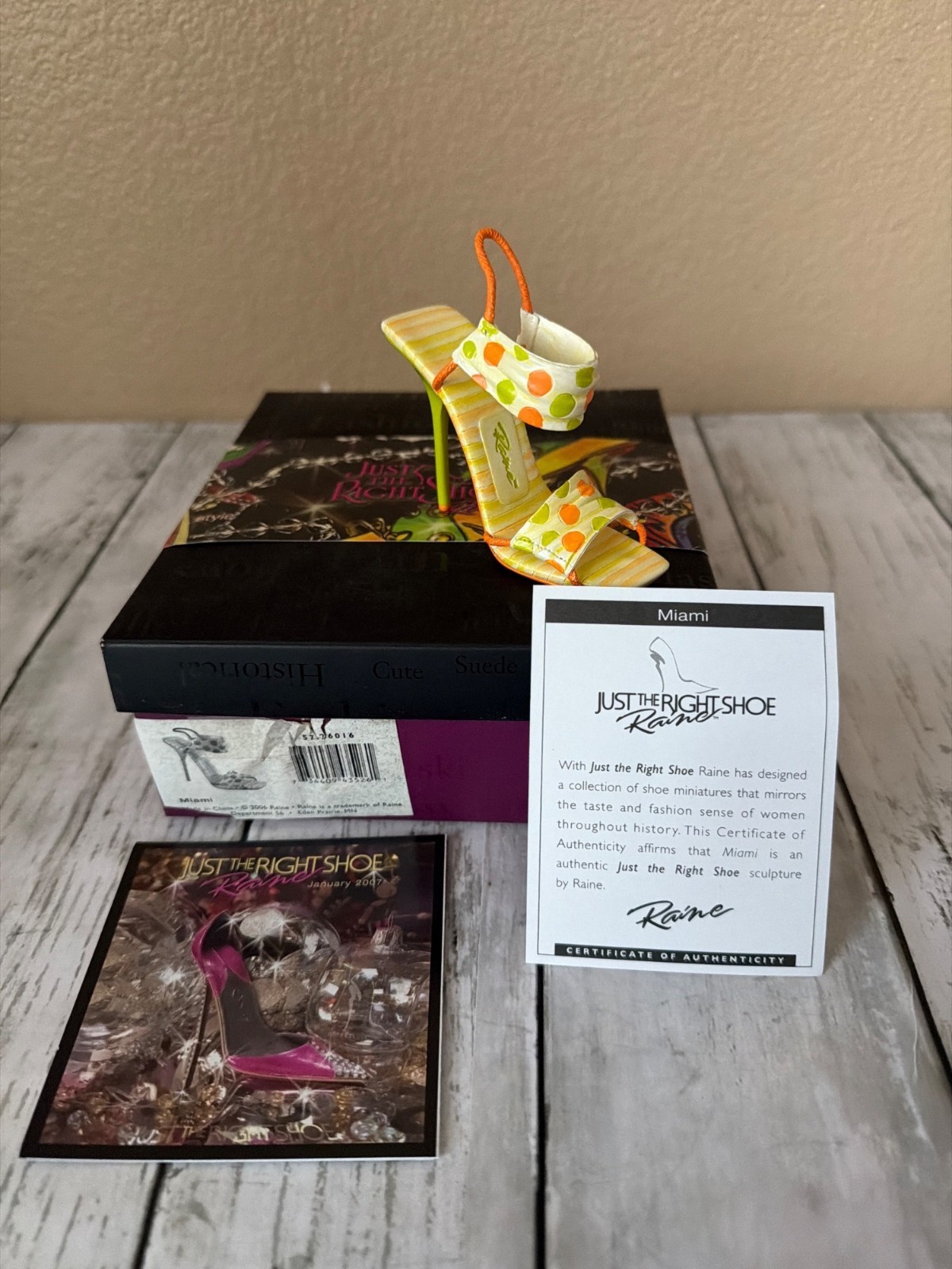 2006 Just the Right Shoe Raine “Miami” Mini Shoe Figurine NEW w/Box & COA #26016