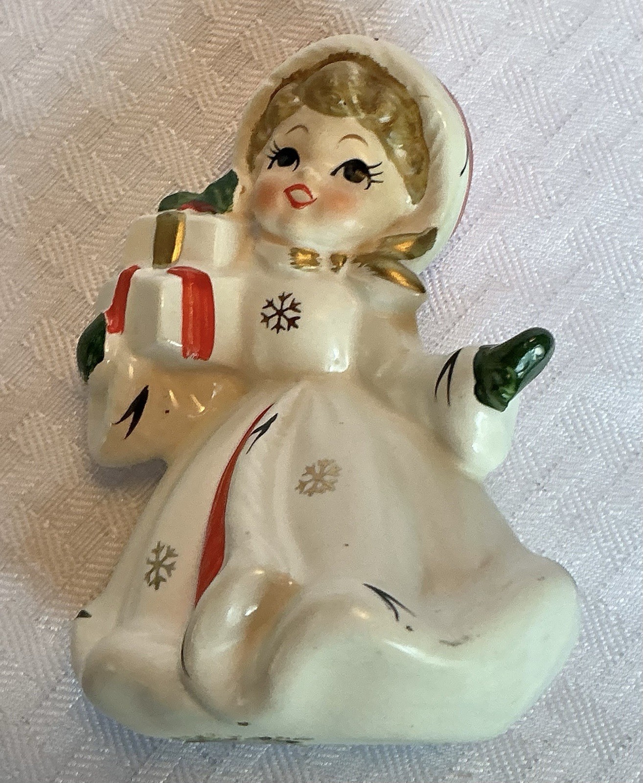 Vintage Napcoware Japan X-8387 Christmas Girl w/ Presents 3.75″ Figurine
