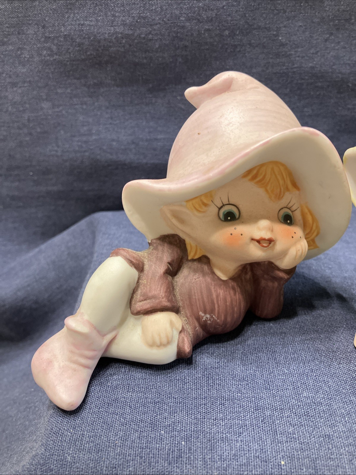 Vtg. Homco Home Interior Elves Pixies Porcelain Figurines Set of 2 Yellow & Pink