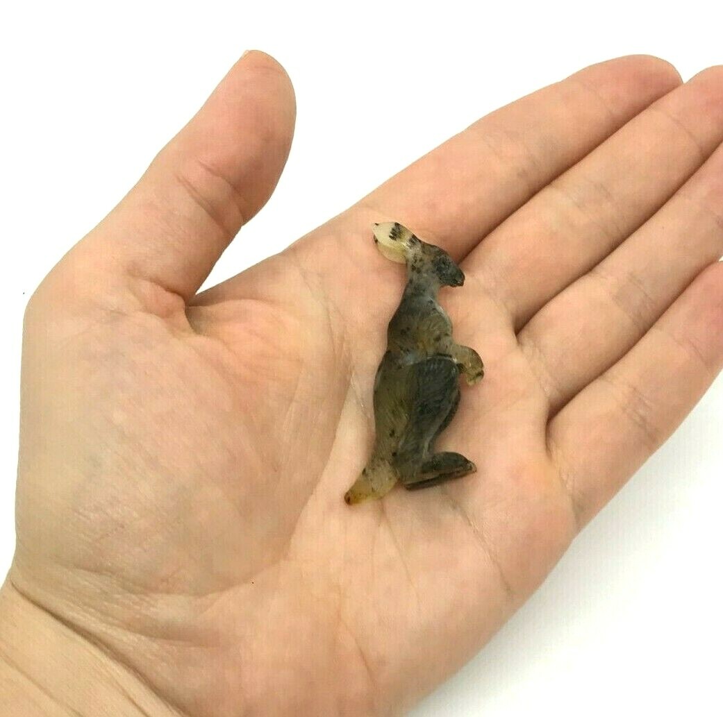 AMBER Kangaroo Gift Carved Statuette Figurine Untreated Baltic Carving 5g 15786